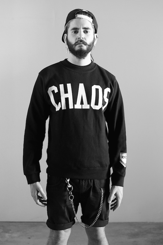 sudadera eibi crewneck chaos order front